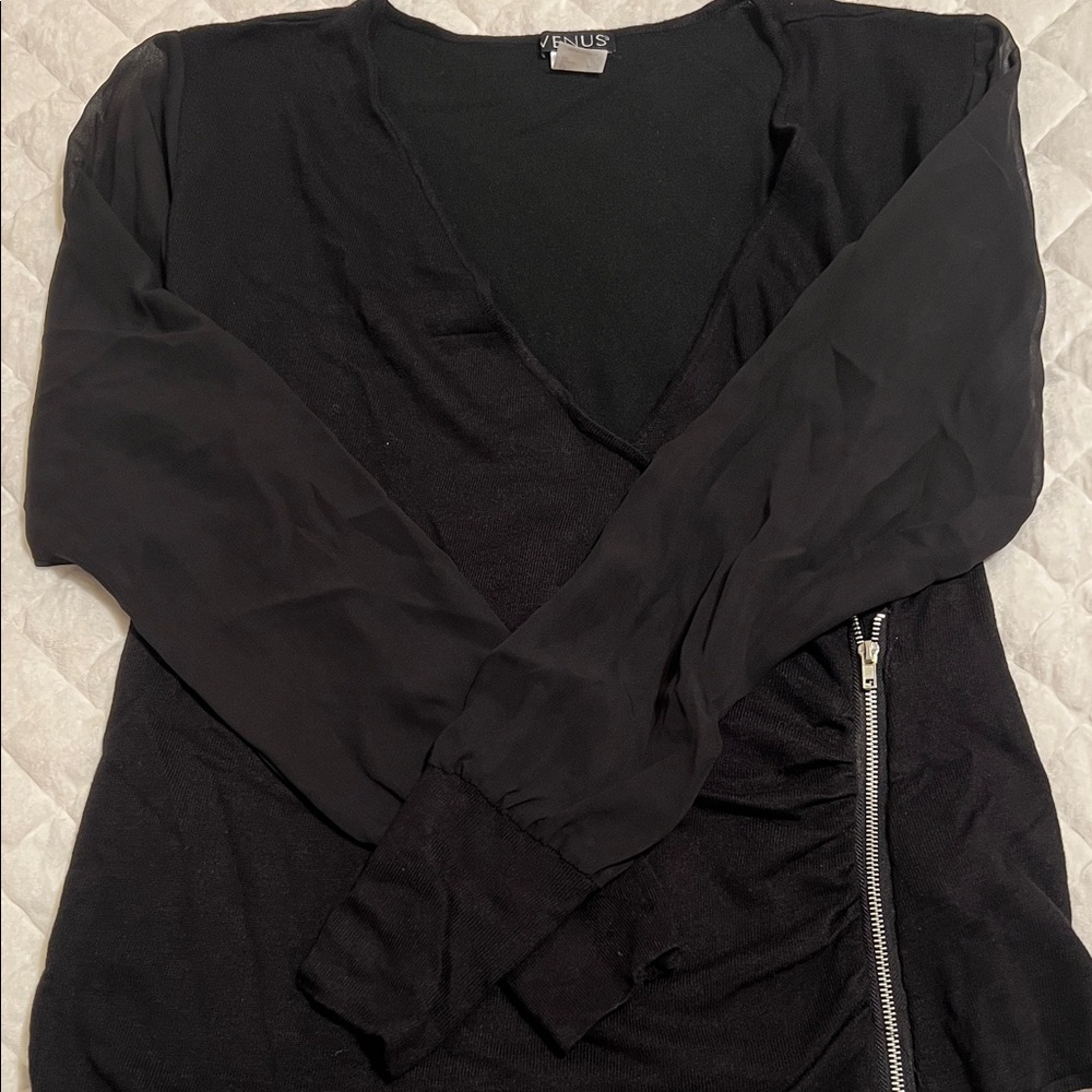 VENUS Black Long Sleeve Blouse